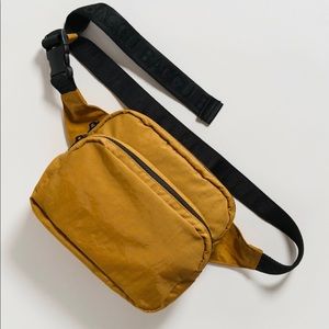 Baggu Fanny Pack in Camel